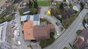 Luftaufnahme Solaranlage Meier Bedachungen